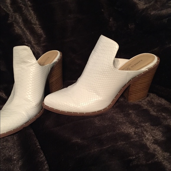 Chinese laundry springfield mule white Clearance